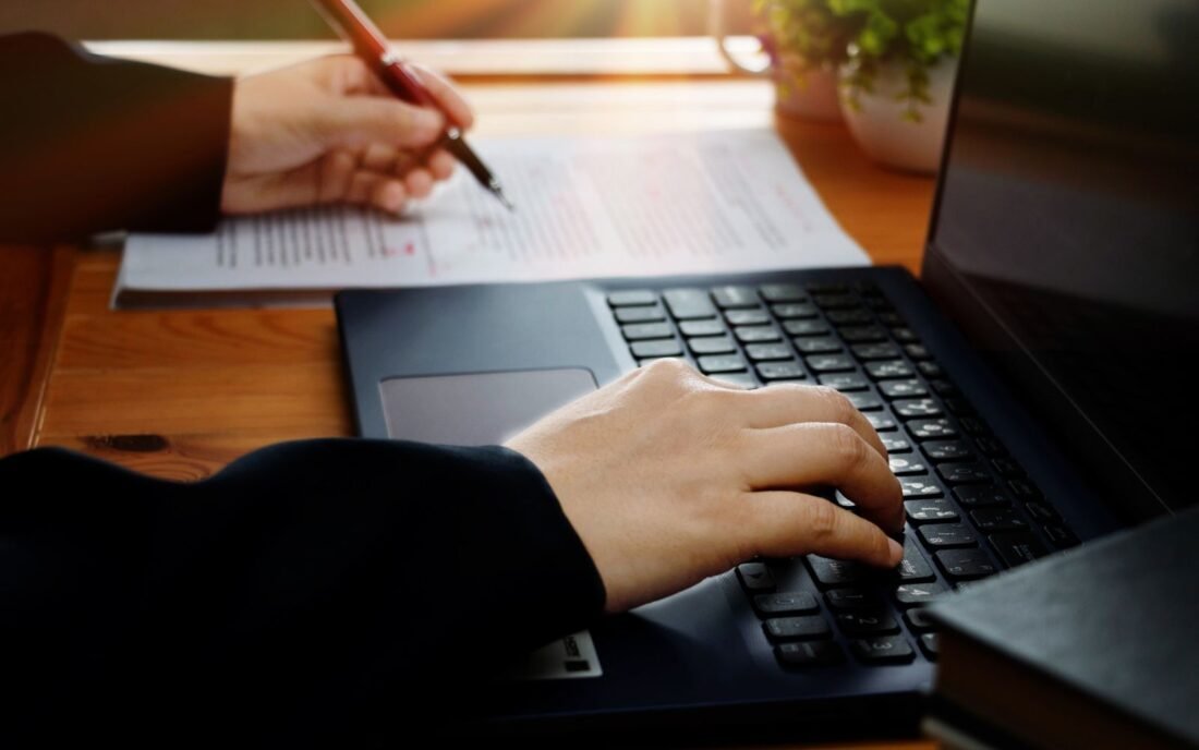 Proofreading-Software-Programs-1100x688